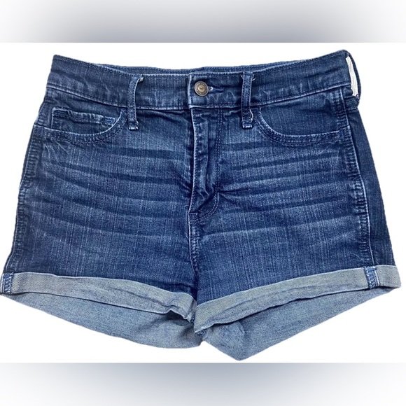 Hollister Denim Jean Dark Wash Cuffed Shorts Size 3 w26 VGUC - Picture 1 of 9